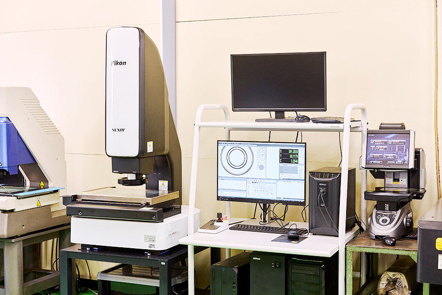 協新製作所　主要検査機器　CNC画像測定機　ニコン NEXIV VM250	